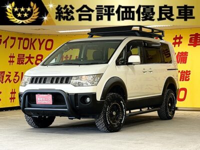 DELICA　デリカD5　GパワーPKG【カスタム】【総合評価優良車】👑Ｇｉ・ＧＥＡＲフルカスタムの１台👑月々４万円台からOK👌Ｇｉ・ＧＥＡＲグリルガードブルバー＆サイドステップ＆オーバーフェンダー＆リフトアップコイル＆リアラダー＆ルーフラック装着済💎METALROCK16インチAW＆FUEL（USA)GRIPPER🛞Ｍ／Ｔタイヤ装着済👑両側電動スライドドア付で乗り降り楽々快適🚪大人数でのキャンプやアウトドアにピッタリの1台⛺🌛TOKYO店専用HPにて更新中❗ carlifegroup.tokyo.jpで検索🕵️‍♂️🌛《1年保証》