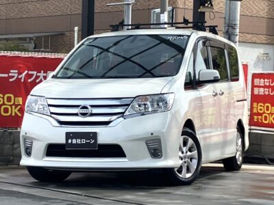 セレナ　HWS　マルチセンターシートやシートバックテーブル＆サンシェード付きで後席も快適✌️　障害物センサーやバックカメラ、ドライブレコーダー搭載で安心💫　両側パワースライドドアで乗り降りラクチンです✨　🌜大阪店専用HPも要チェック❗carlifegroup.jp で検索🕵️‍♂️　Instagram・Twitter・TikTokも随時更新中❗❗🌛《1年保証付》