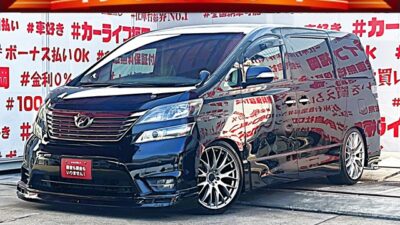 VELLFIRE　ヴェルファイア　2.4ZプラチナセレクションⅡ【特別仕様車】　社外２０インチAWクスコ車高調付きでバッチリ！車検２年付🚗✨遠方へのお出かけも安心アルパインHDDナビ搭載🗾地デジフルセグ📺DVD📀フリップダウンモニターヘッドレストモニター装着リアエンタメも充実🖥️駐車も安心のバックカメラ📷7人乗りキャプテンシート💺オットマン付👍両側パワースライドドア装備で開閉楽々😊車検２年付🚗福岡店専用HPでも在庫確認可能‼✨ 【carlifegroup.fukuoka.jp/】で検索🕵️‍♂️