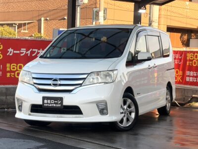 セレナ　HWS　S-HV　快適装備が多彩で人気なミニバン✨　8インチHDDナビでフルセグTV・DVD視聴やBluetoothオーディオも接続可能📱　後席はシートバックテーブルやサンシェード、Wエアコンなど快適に楽しくお乗り頂けます🤩　🌜大阪店専用HPも要チェック❗carlifegroup.jp で検索🕵️‍♂️　Instagram・Twitter・TikTokも随時更新中❗❗🌛《1年保証付》