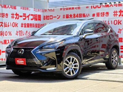 LEXUS レクサス NX200t Iパッケージ 　【4WD】【ターボ車】💎大解放サンルーフ付💎＂レクサスの高級コンパクトＳＵＶ🌈トヨタセーフティセンス搭載👍赤本革エア―シート💺シートヒーター🔥パワーゲート・電動シートタイプ😚🌞純正ＳＤマルチナビ🗾ＤＶＤ📀Ｂｌｕｅｔｏｏｔｈ🎵📱📞フルセグＴＶ内臓型📺走行中映像視聴可能👀✨👆３眼ＬＥＤヘッドライト💡ＬＥＤフォグが夜間も明るく照射💡レーダークルーズコントロール&ビルドインＥＴＣで高速道路での長距離走行も楽々快適🚗🌈車検２年付🌈📱福岡店専用HPでも在庫確認可能‼✨【carlifegroup.fukuoka.jp/】で検索🕵️‍♂️