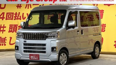 HIJET ハイゼットカーゴ クルーズ 【4WD】【車検2年付】令和4年式・人気700型✨上級グレード✨💎3万キロ台低走行車両💎社外グリル&スタッドレスタイヤ装着🛞安心の運転支援・スマートアシスト機能搭載💡純正ディスプレイオーディオ🎶CD💿DVD📀両側スライドドアで乗り降りも楽々😎大きな荷物も乗せられて日常でもお仕事でも便利な1台🚗抜群の収納スペース・オーバーヘッドコンソール付😊プッシュスタート&スマートキータイプ👆アイドリングストップ付きで燃費性能も抜群😍🍃カタログ燃費・JC08モード20.5km🍃夜間走行も明るいLEDヘッドライト&LEDフォグ🔦🌛TOKYO店専用HPにて更新中❗ carlifegroup.tokyo.jpで検索🕵️♂️🌛《1年保証》