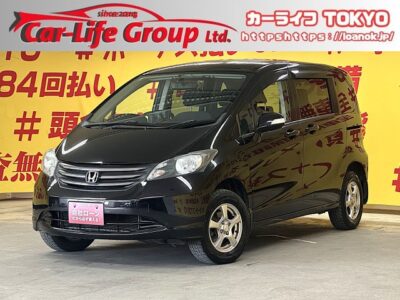 FREED　フリード　Ｇジャストセレクション　【４WD】【タイヤ４本新品】【ユーザー買取車】月々1万円台～OK👌💎人気コンパクトミニバン７人乗りタイプ💎３列シート👨‍👩‍👧‍👧ウォークスルー可能で大人数でのお出掛けも楽々😊✨純正メモリーナビ🗾ワンセグＴＶ📺ＣＤ📀安心前後ドライブレコーダー付📸両側スライドドア＆左側パワースライドドアで小さなお子様の力でも後席の乗り降り楽々です🤱夜間も明るいＨＩＤヘッドライト＆フォグランプ🔦🌜TOKYO店専用HPにて更新中❗ carlifegroup.tokyo.jpで検索🕵️‍♂️🌛《自社保証付》