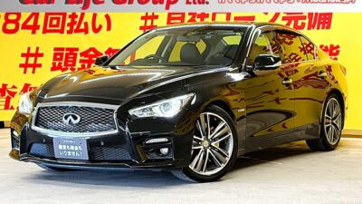 SKYLINE　スカイライン　350GTハイブリッド　タイプSP　【ワンオーナー】【車検２年付】💡大人気ハイブリッドモデル💡アラウンドビューモニターで死角が少なく、狭い場所でも安全に駐車することが可能📸3,500ccの加速性能とカタログ燃費18.4km/Lでクラストップレベルの燃費を両立⛽高級感と機能性を兼ね備えたセンターコンソールツインディスプレイタイプ👑システム最高出力268kW（364馬力）の圧倒的な加速性能🤩‼️レザーシートで冬場はあったかシートヒーター装備✨🌜TOKYO店専用HPにて更新中❗ carlifegroup.tokyo.jpで検索🕵️‍♂️