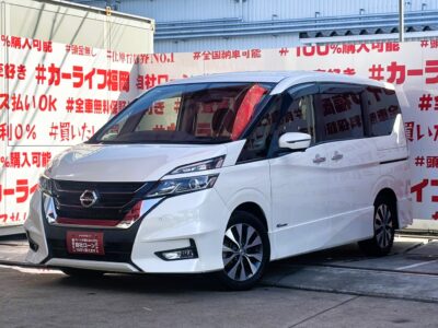 SERENA　セレナ　ハイウェイスター　Vセレクション　S-HIBRID　💎２０１８年式・人気ミニバン💎足をかざして楽々開閉😲ハンズフリー両側パワースライドドアー搭載車😲デュアルバックドアタイプで荷物の出し入れも使い分け🧳純正SDナビ🗾ＤＶＤ📀CarPlay🔥Ｂｌｕｅｔｏｏｔｈ🎶📱フルセグＴＶ内蔵型📺✨デジタルインナーミラー📷バックカメラ・サイドカメラ・フロントカメラ・全方位カメラ📷走行中映像視聴可能😊運転支援機能・エマージェンシーブレーキ＆ＬＤＷ（車線逸脱警報）搭載🚗🌈車検２年付🌈🚗福岡店専用HPでも在庫確認可能‼✨ 【carlifegroup.fukuoka.jp】で検索