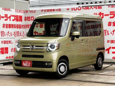 N-VAN +スタイル　ファン・ターボ　ホンダセンシング　＂人気グレード・ボンネットエンジンのターボ車・ハイトバンタイプ！アレンジシートのN-VAN＂💎ＬＥＤヘッドライト＆ＬＥＤフォグランプ💎ホンダセンシングの充実した運転支援👆衝突軽減ブレーキ・アクティブクルーズコントロール（追尾式）✨燃費性能もバンタイプながらカタログ燃費２３．８ｋｍ／Ｌを実現🍃😲スマートキー&プッシュスタート装備🔑🔘乗り降りや荷物の出し入れにも便利な両側スライドドア🚪👍荷台スペースは助手席迄フラットな荷台になりますので使い勝手抜群🤩左側ピラーレスでさらに利便性アップ👆積載量350ｋｇ😊🚗福岡店専用HPでも在庫確認可能‼✨ 【carlifegroup.fukuoka.jp/】で検索🕵️‍♂️