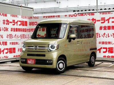 N-VAN +スタイル　ファン・ターボ　ホンダセンシング　＂人気グレード・ボンネットエンジンのターボ車・ハイトバンタイプ！アレンジシートのN-VAN＂💎ＬＥＤヘッドライト＆ＬＥＤフォグランプ💎ホンダセンシングの充実した運転支援👆衝突軽減ブレーキ・アクティブクルーズコントロール（追尾式）✨燃費性能もバンタイプながらカタログ燃費２３．８ｋｍ／Ｌを実現🍃😲スマートキー&プッシュスタート装備🔑🔘乗り降りや荷物の出し入れにも便利な両側スライドドア🚪👍荷台スペースは助手席迄フラットな荷台になりますので使い勝手抜群🤩左側ピラーレスでさらに利便性アップ👆積載量350ｋｇ😊🚗福岡店専用HPでも在庫確認可能‼✨ 【carlifegroup.fukuoka.jp/】で検索🕵️‍♂️