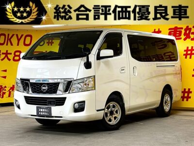 CARAVAN NV350キャラバン　ロングプレミアムGX　エマージェンシーブレーキパッケージ【ワンオーナー車】【ディーゼル】【ターボ】👑低走行8万キロ台評価4.5点車両👑純正SDナビ🗾地デジフルセグTV📺Bluetooth接続可能😆社外15インチAW新品タイヤ✨後席は夏はクーラー、冬はヒーター利用可能で快適です😆スマートキー＆プッシュスタート機能付きで楽々エンジンスタート🔥イージークローザー付き両側スライドドアで荷物の出し入れも楽々です😍✨駐車の際にも安心のバックカメラ付👀広々荷室で使い勝手のいい1台です🔥🌛TOKYO店専用HPにて更新中❗ carlifegroup.tokyo.jpで検索🕵️‍♂️🌛
