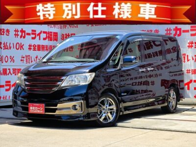 SERENA セレナ　ライダー　ブラックライン　S-HYBRID 【特別仕様車】💎オーテックジャパンがメッキパーツを施したライダーシリーズミニバン💎アルパイン１０.２インチフリップダウンモニター付でリアのエンタメも充実👀✨純正ＳＤナビ🗾ＤＶＤ💿Ｂｌｕｅｔｏｏｔｈ📱📞フルセグＴＶ内蔵型📺走行中映像視聴可能👀ワンプッシュオープナー付で楽々開閉・両側パワースライドドア🚪ロングスライドのセンターシートでアレンジ性も多彩💺クルーズコントロール装備🌈リアサイドシェード付でプライバシー保護もＯＫ🚗福岡店専用HPでも在庫確認可能‼✨【carlifegroup.fukuoka.jp/】で検索🕵️‍♂️