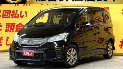 FREED フリードHV ジャストセレクション 【総合評価優良車】 【車検2年付】 純正ギャザーズナビ🎶地デジフルセグTV&DVD視聴可能💿📺Bluetoothオーディオでスマホから音楽再生できます! 両側パワースライドドアで人の乗り降りや荷物の出し入れラクラクです💖✨大人気の6人乗りで3列目迄ウォークスルーが可能👀🎶高速運転時に運転補助をしてくれるクルーズコントロール付で運転が楽しいです😊 夜間でも明るいHIDヘッドライト👀 ✨納車時タイヤ4本新品✨ 🌛TOKYO店専用HPにて更新中❗ carlifegroup.tokyo.jpで検索🕵️♂️🌛