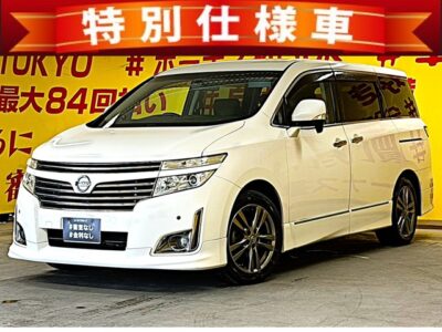 ELGRAND エルグランド ２５０ハイウェイスター　アーバンクロム【特別仕様車】【１年保証】社外HDDナビ🗾ＣＤ・ＤＶＤ💿🎶フルセグＴＶ内蔵型📺走行中映像視聴可能👀アルパインフリップダウンモニター📺高級感のあるハーフレザーシート✨後席独立のWエアコン🌀強い日差しもカットできるサンシェードなど過ごしやすい空間🍀😊両側パワースライドドアー🚪女性でも楽々開閉🚪ＨＩＤヘッドライト＆フォグランプで夜間の明るさも確保🌛TOKYO店専用HPにて更新中❗ carlifegroup.tokyo.jpで検索🕵️‍♂️🌛