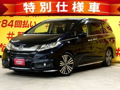 ODYSSEY　オデッセイ　アブソルート・２０thアニバーサリー　【特別仕様車】【総合評価優良車】【車検２年付】シティブレーキアクティブ装備💎メーカーオプションの純正インターナビ搭載🎵ＤＶＤ📀Ｂｌｕｅｔｏｏｔｈ🎶📞フルセグＴＶ内蔵型📺駐車時に安心のバックカメラつき👀専用コンビシート＆オットマン付きキャプテンシートで高級感のある車内✨3列目のシートを床下に収納できるので荷物もたくさん載せられて便利です😍💡レジャーやウィンタースポーツにも最適⛺🌛TOKYO店専用HPにて更新中❗ carlifegroup.tokyo.jpで検索🕵️‍♂️🌛《1年保証》