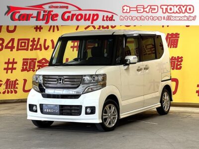 N-BOXカスタム　G・Lパッケージ　🌈走行３万キロ台低走行車両入庫🌈　社外ナビ🗾ＤＶＤ📀Ｂｌｕｅｔｏｏｔｈ🎶📱地デジＴＶ📺両側スライドドア＆左側パワースライドドアで乗り降りもお荷物の出し入れも楽々😆👌後席はフルフラットにできるので大きな荷物を積むのも便利です🤗✨カタログ燃費ＪＣ０８モード２４．２ｋｍ／Ｌの低燃費🍃夜間でも明るいHIDヘッドライト🔦🌜TOKYO店専用HPにて随時更新中❗ carlifegroup.tokyo.jpで検索🕵️‍♂️🌛《1年保証付》