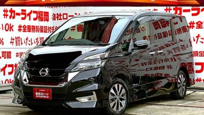 SERENA　セレナ　ハイウェイスター　Vセレクション【特別仕様車】💎シンプルスマートの【S-HYBRID】💎🍃カタログ燃費ＪＣ０８モード１７．２ｋｍ／Ｌ🍃足をかざして楽々開閉😲ハンズフリー両側パワースライドドアー搭載車😲デュアルバックドアタイプで荷物の出し入れも使い分け🧳純正９インチナビ🗾ブルーレイ📀Ｂｌｕｅｔｏｏｔｈ🎶📱フルセグＴＶ内蔵型📺走行中映像視聴可能😊純正フリップダウンモニター搭載でリアエンタメも充実🎶✨運転支援機能・エマージェンシーブレーキ＆パーキングアシスト搭載🚗アラウンドビューモニターで楽々駐車📹🌈安心のドライブレコーダー付📹月々３万円台～ＯＫ🌈車検２年付🌈🚗福岡店専用HPでも在庫確認可能‼✨【carlifegroup.fukuoka.jp/】で検索🕵️‍♂️