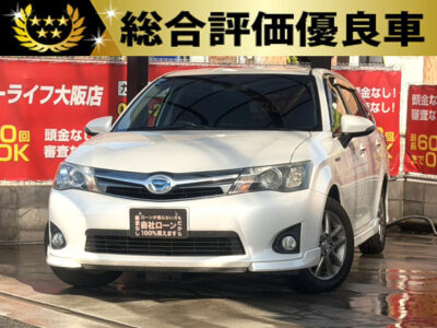 カローラフィールダー　HV　ＧエアロツアラーＷＸＢ【総合評価優良車】　Bluetoothオーディオ接続可能な純正ナビでお好きな音楽を車内で楽しめます🎵　ビルトインETCもついており、高速走行も楽々🚗　コンパクトカーtypeで維持費のお安いHYBRID車両💰　ハーフレザーシートで車内はオシャレに決まってます✨　🌜大阪店専用HPも要チェック❗carlifegroup.jp で検索🕵️‍♂️　Instagram・Twitter・TikTokも随時更新中❗❗🌛《1年保証付》