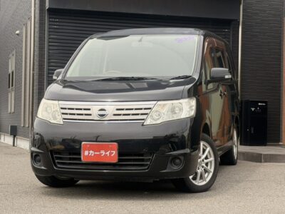 セレナ　20S　Ｖセレクション　【ユーザー買取車】月々19,000円でお乗りいただけるお手軽ミニバン🌈　走行距離も7万Km台とまだまだ走れます🌌　マルチセンターシート、ウォークスルー可能で車内の移動やシートアレンジも自由自在🤙　バックカメラも付いており駐停車も安心📷️　月々お支払いの負担を少なくミニバンを乗りたい方は必見です👀　🌜大阪店専用HPも要チェック❗carlifegroup.jp で検索🕵️‍♂️　Instagram・Twitter・TikTokも随時更新中❗❗🌛《1年保証付》