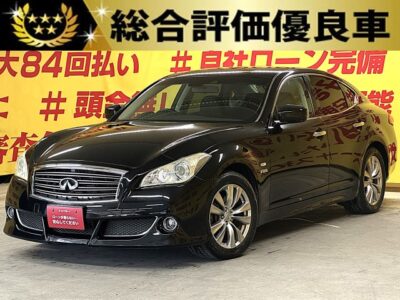 FUGA　フーガハイブリッド　VIPパッケージ　【総合評価優良】【車検２年付】💎最上級グレード💎安全装備＆豪華装備多数🚨純正ＨＤＤマルチナビ🗾ＣＤ💿ＤＶＤ📀Ｂｌｕｅｔｏｏｔｈ🎶📱📞地デジフルセグＴＶ📺高級感溢れるウッド調パネル＆本革シート＆全席パワーシート💺ビルトインETC＆レーダークルーズコントロール機能付で高速走行も快適😆👌シートエアコン＆シートヒーター付の快適装備🌈納車時タイヤ４本新品🛞🌛TOKYO店専用HPにて更新中❗ carlifegroup.tokyo.jpで検索🕵️‍♂️🌛《1年保証》