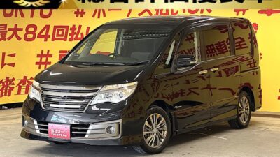 SERENA　セレナ　ライダー　ブラックライン　S-HV　アドバンスドセーフティ 後期型【特別仕様車】【総合評価優良車】純正８インチメモリーナビ🗾地デジフルセグTV📺ＣＤ💿ＤＶＤ📀Bluetooth📱🎶安心安全バックカメラ＆アラウンドビューモニター搭載👀✨両側パワースライドドア＆ワンタッチオープナーでお子様や大きな荷物を持っての乗り降りも楽々🌈使い方自由自在のマルチセンターシート💺夜間走行時も明るいLEDヘッドライト＆フォグ🔦　🌈月々２万円台～OK🌈　🌛TOKYO店専用HPにて更新中❗ carlifegroup.tokyo.jpで検索🕵️‍♂️🌛《1年保証》