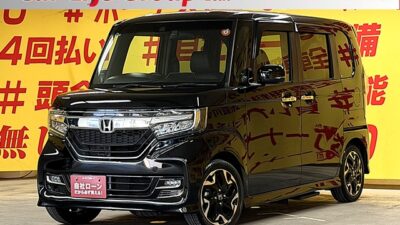 N-BOX　カスタム EX ターボ ホンダセンシング　【車検２年付】　💎人気のNシリーズのターボ車＆先進の安全支援システム搭載車が入庫💎車線逸脱警報😲横滑り防止装置・クルーズコントロール・ビルトインETC付きで高速道路も快適で安心なドライブをサポート🚗純正ギャザズナビ🗾Bluetooth🎶地デジワンセグTV内蔵🖥️CD・DVD再生可能📀ステアリングスイッチで安全簡単操作😊👌両側電動スライドドア＆左側オートサイドステップで乗り降りが楽ちん🚪🌜TOKYO店専用HPにて更新中❗ carlifegroup.tokyo.jpで検索🕵️‍♂️🌛