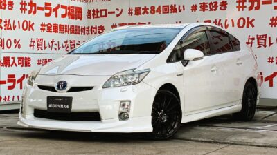 PRIUS　プリウス　S ツーリングセレクション　【ユーザー買い取り車】【車検2年付】😮燃費性能抜群のハイブリッドセダン・ＪＣ０８モード燃費３０．４ｋｍ／Ｌ🌿ケンウッドメモリーナビ🗾CD・ＤＶＤ📀Bluetoothオーディオ📱📞🎶フルセグＴＶ内蔵型📺夜間も視界良好：LEDヘッドライト＆フォグライト🌟電動コーナーポール👍ブリジストン製18インチAW🛞🌈🚗福岡店専用HPでも在庫確認可能‼✨ 【carlifegroup.fukuoka.jp/】で検索🕵️‍♂️