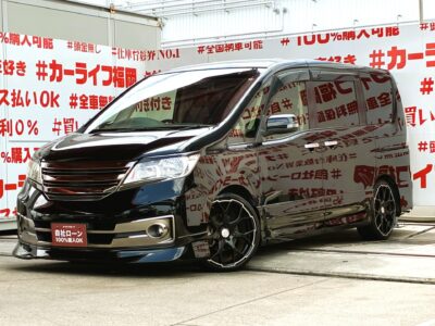 SERENA　セレナ　ライダーブラックライン【特別仕様車】【車検2年付】💎前後スポイラー装着車💎✨オーテックジャパンがメッキパーツを施したライダーシリーズ低価格ミニバン✨ 💎社外ナビ🗾ＣＤ・ＤＶＤ再生💿フルセグＴＶ内蔵型📺 両側パワースライドドア装備で荷物の出し入れも乗り降りも楽々🚪 リアサイドシェード付・ＵＶ・プライバシーも安心👀明るいＨＩＤヘッドライト・ＬＥＤフォグランプ装着済💡🌀高速も楽々走行・クルーズコントロール付🌈CLAZZIO製レザー調シートカバー装着🌈ドゥオール製１9インチAW🔥🚗福岡店専用HPでも在庫確認可能‼【carlifegroup.fukuoka.jp/】で検索🕵️‍♂️