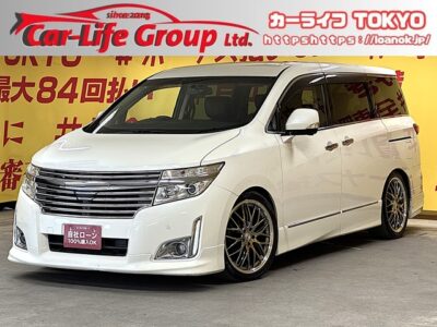 ELGRAND　エルグランド　350ハイウェイスター　【カスタム】　👑HKS車高調＆社外20インチAW＆フロント・リアスポイラー装着済みでカッコいいローダウン車👑フジツボ４本出しマフラーも付いてカッコよく決まってます👌高品質で存在感の強いエクステリア✨純正HDDナビ&純正フリップダウンモニター＆BOSEサラウンドシステム搭載😆👌バックカメラ付きで駐車時の後方の安全👍ドラレコ装備で万が一の場合も安心🎥ワンタッチオープナー付き両側パワースライドドアで乗り降り楽々👨‍👩‍👧‍👦夜間走行時も明るいHIDヘッドライト＆フォグ🔦🌛TOKYO店専用HPにて更新中❗ carlifegroup.tokyo.jpで検索🕵️‍♂️🌛《1年保証》