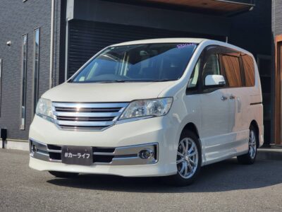 セレナ　ライダー　【ユーザー買取車】