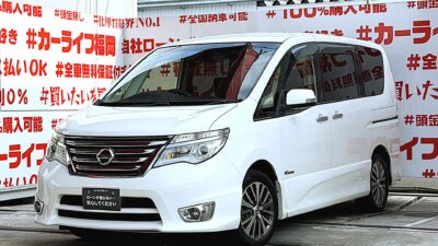 SERENA　セレナ　ハイウェイスター S-HYBRID＂後期型＂【車検２年付】✨月々２６，６００円～ＯＫ👀✨純正８インチＳＤナビ🗾ＤＶＤ💿Ｂｌｕｅｔｏｏｔｈ🎶📞フルセグＴＶ内蔵型📺走行中映像視聴可能👀安心・安全運転支援ＬＤＷ（車線逸脱防止機能）搭載🚥明るいＬＥＤヘッドライト採用💡カタログ燃費・ＪＣ０８モード１６ｋｍ／Ｌ🍃Ｗオートエアコンタイプで楽々温度調整🌀純正フリップダウンモニター搭載📺ドライブレコーダ付で安心録画📹納車時新品タイヤ装着🌈福岡店専用HPでも在庫確認可能‼✨ 【carlifegroup.fukuoka.jp/】で検索🕵️‍♂️
