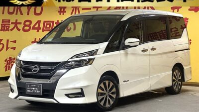SERENA　セレナ　ハイウェイスター　【総合評価優良車】シンプルスマートのS-HYBRID🍃アイドリングストップ機能搭載🍃カタログ燃費ＪＣ０８モード１６．６ｋｍ／Ｌ🍃純正ＳＤナビ🛣️地デジフルセグTV📺ＤＶＤ📀Bluetooth📱🎶両側パワースライドドア＆デュアルバックドアタイプで荷物の出し入れも使い分け可能🧳✨エマージェンシーブレーキ搭載🚗純正フリップダウンモニター付きで後席のお子様も飽きずに楽しく乗れます😆✨　夜間走行時も明るいLEDヘッドライト＆フォグ🔦　　　⭐1年保証＋プラチナ保証⭐　🌛TOKYO店専用HPにて更新中❗ carlifegroup.tokyo.jpで検索🕵️‍♂️🌛《1年保証》