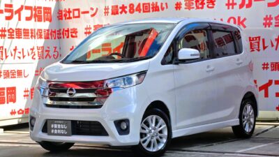 DAYZ　デイズ　ハイウェイスターX【車検２年付】　✨月々１６，５００円～ＯＫ🔥純正ＳＤナビ🗾ＤＶＤ📀Ｂｌｕｅｔｏｏｔｈ📱🎶📞フルセグＴＶ内蔵型📺走行中視聴可能👀バックカメラ付で駐車も楽々😊アイドリングストップ付🍃驚異の燃費・２１．４ｋｍ／Ｌ🍃小回りも抜群🛞オシャレなパネル式オートエアコン装備🌀🌈🚗福岡店専用HPでも在庫確認可能‼✨ 【carlifegroup.fukuoka.jp/】で検索🕵️‍♂️