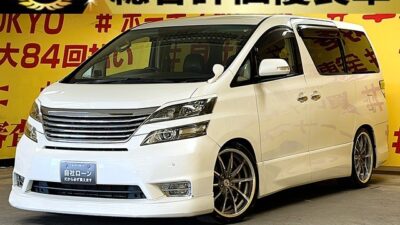 VELLFIRE ヴェルファイア 3.5Z Gエディション【総合評価優良車】【カスタム】【4WD】✨ウェッヅ・マーベリック20インチAW🛞HKS車高調👑後席エグゼクティブシートで高級感抜群👑乗り降り楽々な両側パワースライドドア&パワーバックドア🚪オットマン付エグゼクティブシート💺純正HDDナビ&フリップダウンモニター👌最上級のくつろぎ空間が自慢の1台🎉バックカメラで見えにくい部分もカバーしてくれます📸ファミリーカーとしてもレジャー用としても幅広く活躍できるお車です🤩高速も楽々クルーズコントロール装備🌜TOKYO店専用HPにて更新中❗ carlifegroup.tokyo.jpで検索🕵️♂️🌛《1年保証付》