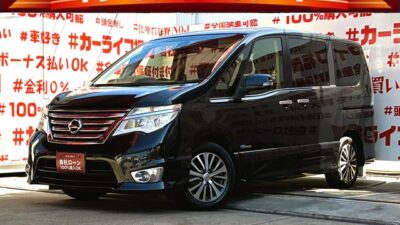SERENA　セレナ　ハイウェイスター S-HYBRID・アドバンスドセーフティパッケージ 後期型【特別仕様車】両側パワースライドドア付で乗降り楽々✨純正フリップダウンモニター付でリアのエンタメも充実👀純正SDナビ🗾CD・DVD・SD再生💿Bluetoothオーディオ接続🎶ミュージックサーバー🎵フルセグＴＶ内蔵型📺👀安心・安全機能エマージェンシーブレーキ＆ＬＤＷ（車線逸脱防止機能）搭載🚥明るいHIDヘッドライト採用💡カタログ燃費・ＪＣ08モード16.0ｋｍ／Ｌ🍃福岡店専用HPでも在庫確認可能‼✨ 【carlifegroup.fukuoka.jp/】で検索🕵️‍♂️