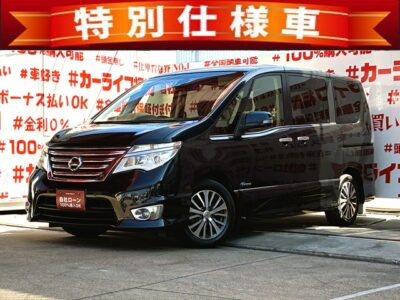 SERENA　セレナ　ハイウェイスター S-HYBRID・アドバンスドセーフティパッケージ 後期型【特別仕様車】両側パワースライドドア付で乗降り楽々✨純正フリップダウンモニター付でリアのエンタメも充実👀純正SDナビ🗾CD・DVD・SD再生💿Bluetoothオーディオ接続🎶ミュージックサーバー🎵フルセグＴＶ内蔵型📺👀安心・安全機能エマージェンシーブレーキ＆ＬＤＷ（車線逸脱防止機能）搭載🚥明るいHIDヘッドライト採用💡カタログ燃費・ＪＣ08モード16.0ｋｍ／Ｌ🍃福岡店専用HPでも在庫確認可能‼✨ 【carlifegroup.fukuoka.jp/】で検索🕵️‍♂️