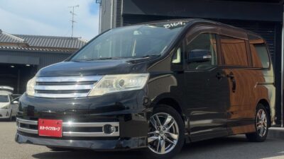 セレナ　ライダー　【ユーザー買取車両】