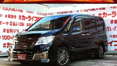 SERENA セレナ　ライダーパフォーマンススペックブラックライン　S-HYBRID 【特別仕様車】【車検2年付】💎上位グレードモデル入荷💎純正SDナビ🗾８インチモニター🖥️CD・ＤＶＤ再生💿Bluetoothオーディオ接続📱📞フルセグＴＶ内蔵型📺リアのエンタメも純正フリップダウンモニター付きで快適📺楽々開閉・両側パワースライドドア🚪ロングスライドのセンターシートでアレンジ性も多彩💺クルーズコントロール装備🌈納車時新品タイヤ装着🛞🚗福岡店専用HPでも在庫確認可能‼✨【carlifegroup.fukuoka.jp/】で検索🕵️‍♂️