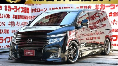 ELGRAND エルグランド 350ハイウェイスター アーバンクロム【総合評価優良車】【特別仕様車】【カスタム】💎車高調ローダウン&シャレン20インチAW装着のカスタムタイプ💎ストラーダナビ🗾DVD📀Bluetooth🎶📞フルセグTV内蔵型📺走行中映像視聴可能👀7人乗りキャプテンシートタイプ・オットマン付・アルパインフリップダウンモニター搭載📣🚗リアサイドシェード付きでプライバシー&UV対策OK🌞両側パワースライドドア&パワーバックドア付で大型ドアも楽々開閉🚪🚗福岡店専用HPでも在庫確認可能‼✨ 【carlifegroup.fukuoka.jp/】で検索🕵️♂️