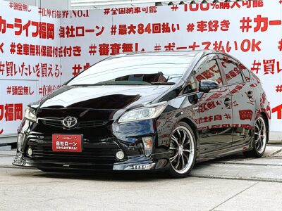 PRIUS　プリウス　Ｇ＂後期型＂【カスタム】【車検２年付】✨人気ハイブリッドセダンの上級グレード入庫✨💎モデリスタハーフ３点エアロ＆ＴＥＩＮ車高調ローダウン💎高級感溢れる革巻ハンドル🔯ハーフレザーシート標準装備💺運転席パワーシート💺純正８インチＨＤＤナビ🗾ＤＶＤ📀Ｂｌｕｅｔｏｏｔｈ📱🎶📞フルセグＴＶ内蔵型📺走行中映像視聴可能📺クルーズコントロール機能で長距離も楽々運転🔰文句無しの燃費性能💨・カタログ燃費ＪＣ０８モード🍂３０．２ｋｍ／Ｌ✨デュアルマフラー装着済で重低音も楽しめる📢🌈🚗福岡店専用HPでも在庫確認可能‼✨ 【carlifegroup.fukuoka.jp】で検索🕵️‍♂️