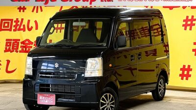 EVERY エブリィバン PCハイルーフ【車検2年付】✨大人気のエブリイ✨走行2万キロ台の低走行車両🤩社外メモリーナビ&ETC装備✨楽々パワーウィンドウ付🚗事業用ナンバー登録可能🌛 🤗配送業者さん必見の軽バン🚚🛞 最大積載量350㎏💎両側スライドドアでお荷物積み込みも楽々🎉お荷物たくさん積めちゃいます🔥ヘッドライトの角度が調整できるヘッドライトレベライザー機能付きで昼夜問わず大活躍間違いなし🌞 配送業者には欠かせられないお仕事の相棒にピッタリ😆✨🌛TOKYO店専用HPにて更新中❗ carlifegroup.tokyo.jpで検索🕵️♂️🌛《1年保証》