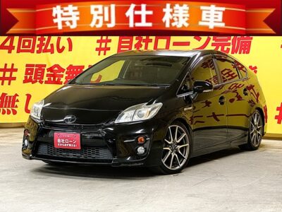 PRIUS　プリウス　S ツーリングセレクションG’ｓ　【特別仕様車】【車検２年付】　人気のＧ’ｓ入庫✨専用装備多数🎉ハイブリット車で燃費良好🍃ＪＣ０８モード燃費３０．４ｋｍ／Ｌ🌿社外車高調＆専用18インチＡＷ装備🛞イクリプス９インチメモリーナビ🗾DVD📀地デジフルセグTV📺走行中視聴可能👀Bluetoothオーディオも接続可能です🎵駐車時に安心なバックカメラ👀エンジン楽々スタート！スマートキー&プッシュスタート😆✨夜間でも明るいＨＩＤヘッドライト&フォグ🔦🌛TOKYO店専用HPにて更新中❗ carlifegroup.tokyo.jpで検索🕵️‍♂️🌛《1年保証》