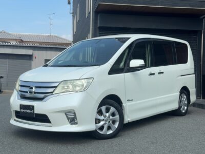 セレナ　ハイウェイスター　S-ハイブリッド　Vセレクション