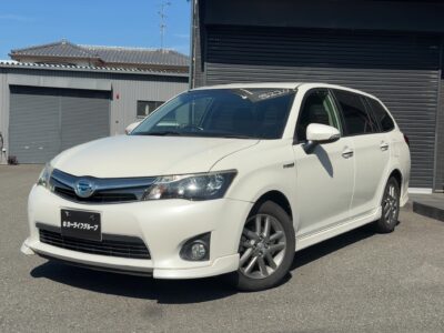 トヨタ カローラフィールダー ハイブリッドGエアロツアラーW×B【総合評価優良車】